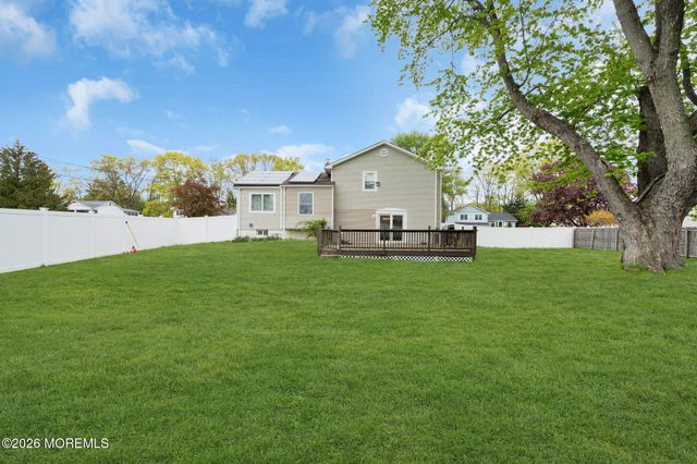 31 Brunswick Drive, Howell, NJ 07731