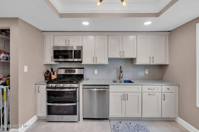 31 Brunswick Drive, Howell, NJ 07731