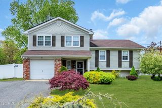 31 Brunswick Drive, Howell, NJ 07731