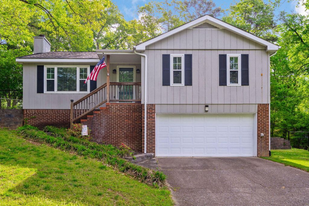 195 Brownwood Circle, Ringgold, GA 30736