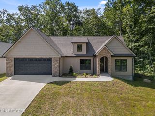 107 Leinster Lane, Crossville, TN 38558