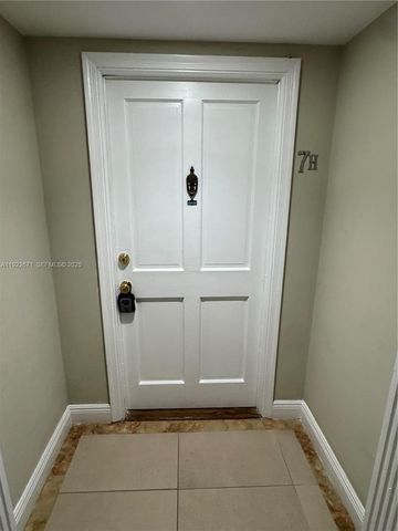 9500 W Bay Harbor Dr 7H, Bay Harbor Islands, FL 33154