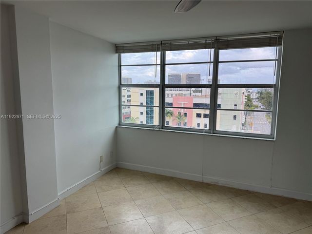 9500 W Bay Harbor Dr 7H, Bay Harbor Islands, FL 33154