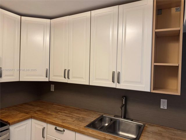 9500 W Bay Harbor Dr 7H, Bay Harbor Islands, FL 33154