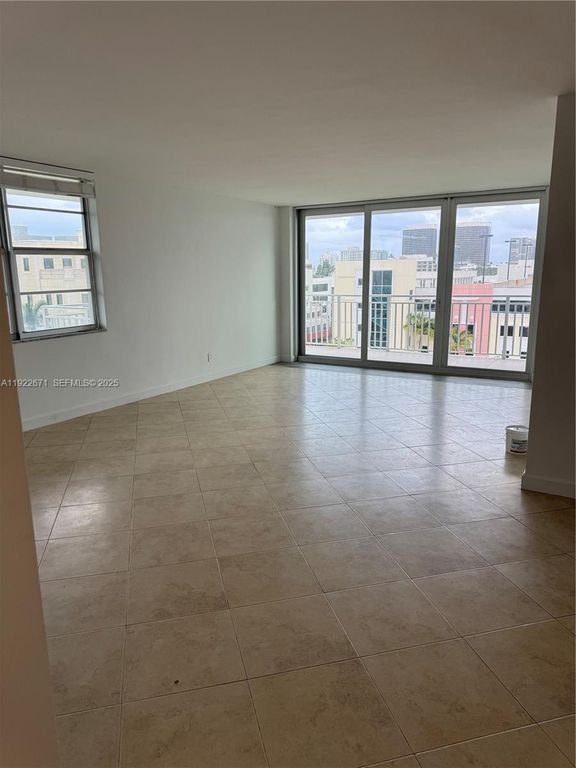 9500 W Bay Harbor Dr 7H, Bay Harbor Islands, FL 33154