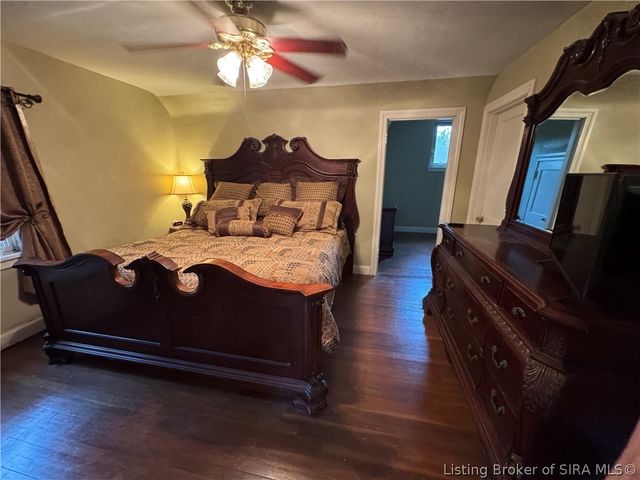 405 Kewanna Drive, Jeffersonville, IN 47130