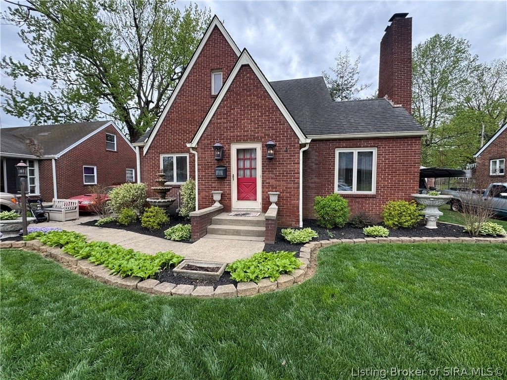 405 Kewanna Drive, Jeffersonville, IN 47130