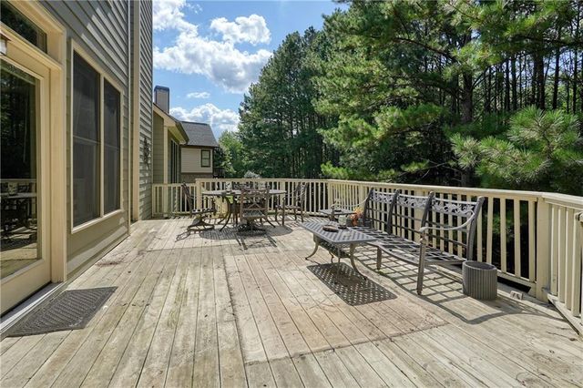 136 Trillium Lane, Acworth, GA 30101