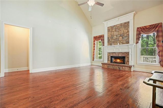 136 Trillium Lane, Acworth, GA 30101
