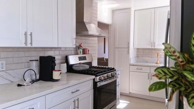 3930 Marine View Avenue, San Diego, CA 92113