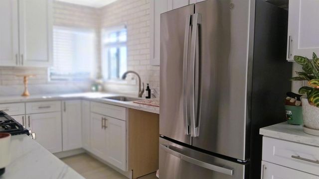 3930 Marine View Avenue, San Diego, CA 92113