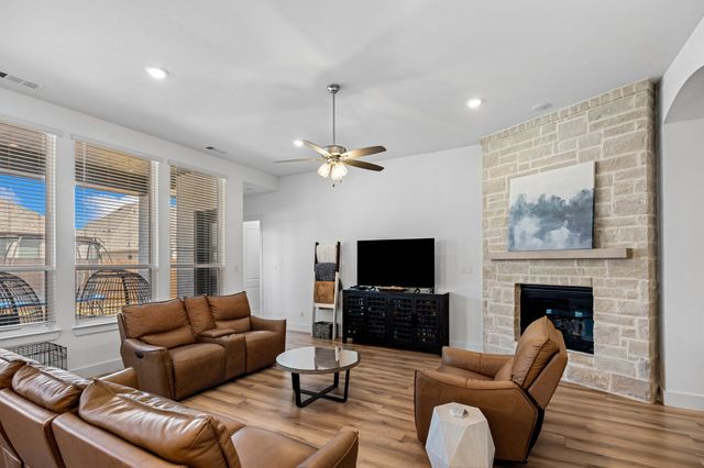 445 Lost Creek Trail, Waxahachie, TX 75165