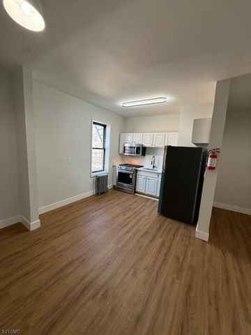 433 Lincoln Ave B8, City Of Orange Twp., NJ 07050