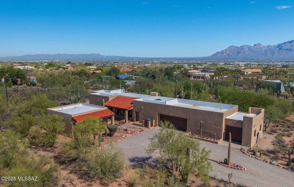 2614 N Grannen Road, Tucson, AZ 85745