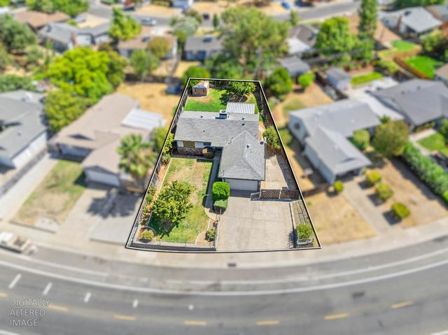 3255 Laurelhurst Dr, Rancho Cordova, CA 95670