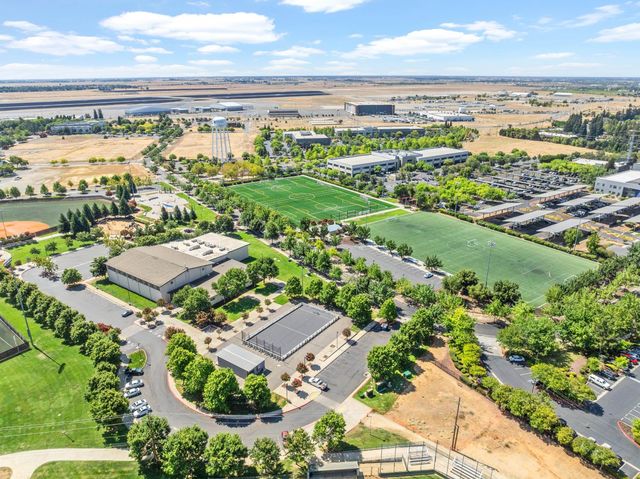 3255 Laurelhurst Dr, Rancho Cordova, CA 95670