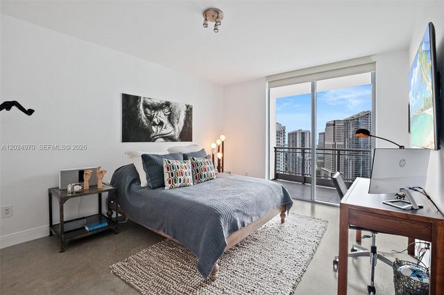 90 SW 3rd St 3810, Miami, FL 33130