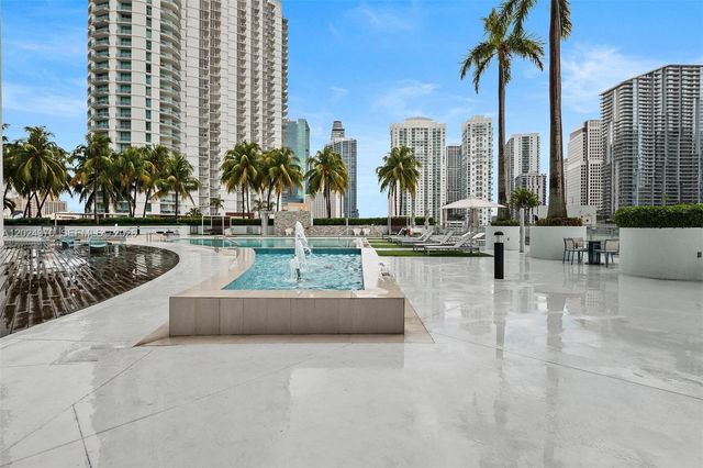 90 SW 3rd St 3810, Miami, FL 33130