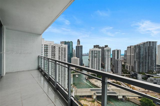 90 SW 3rd St 3810, Miami, FL 33130