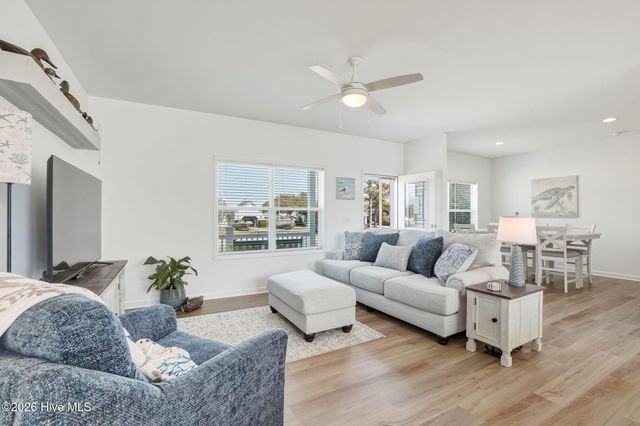 204 Nelson Street, Harkers Island, NC 28531