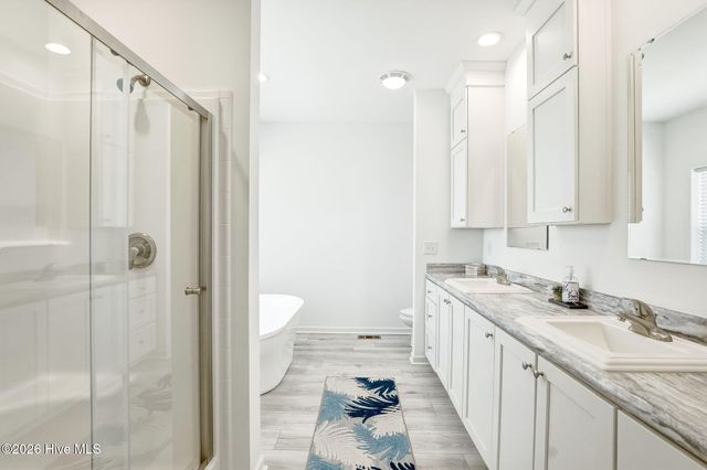 204 Nelson Street, Harkers Island, NC 28531