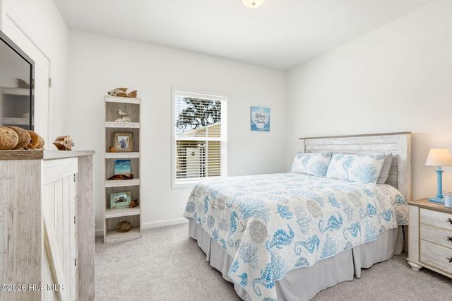 204 Nelson Street, Harkers Island, NC 28531