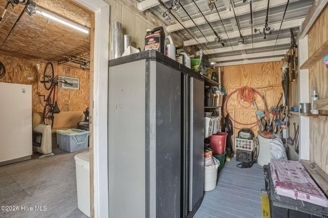 204 Nelson Street, Harkers Island, NC 28531