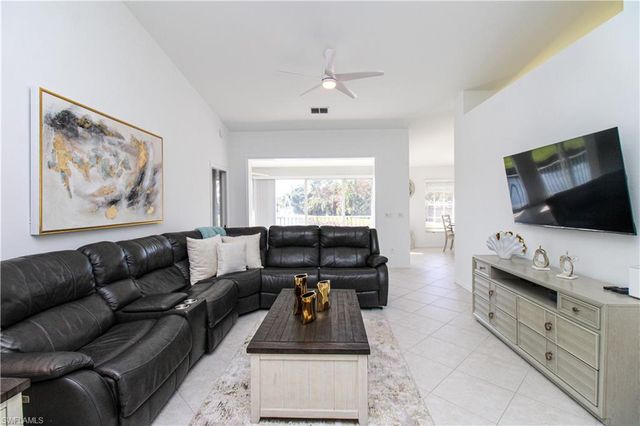 5645 Whisperwood BLVD # 504, Naples, FL 34110
