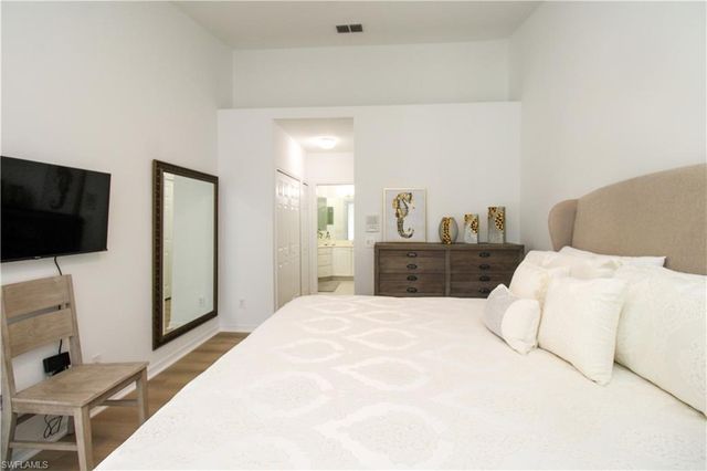 5645 Whisperwood BLVD # 504, Naples, FL 34110