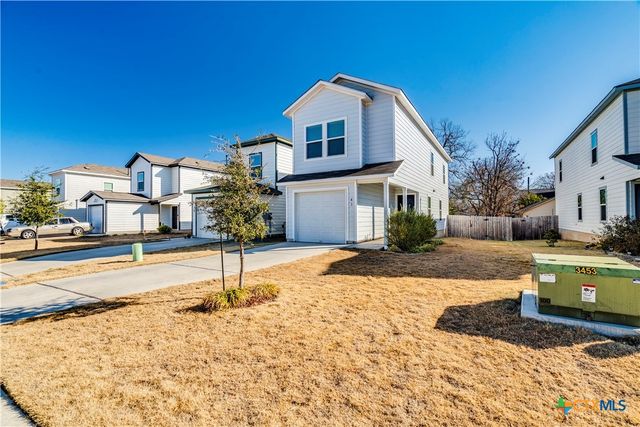 41 Trinity Circle, Lockhart, TX 78644