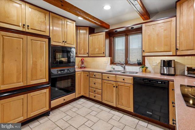 7918-H RUXWAY RD, Towson, MD 21204