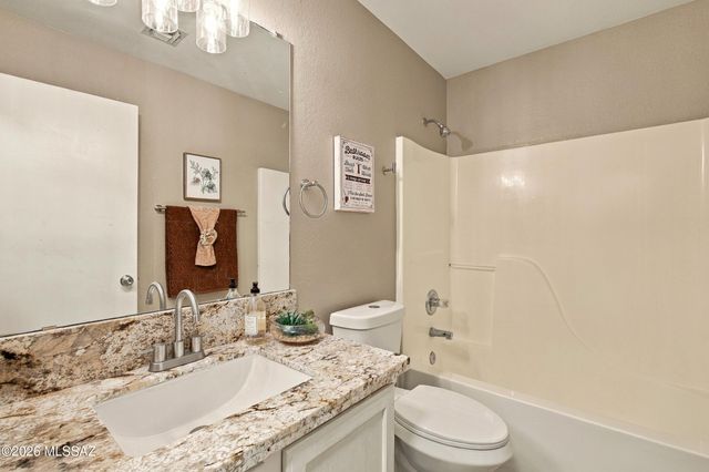 3182 W Vía Campana De Oro, Tucson, AZ 85745