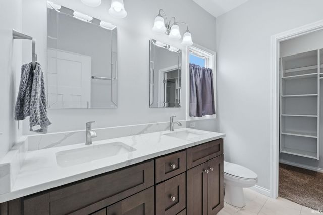 2336 Hamlet Court, Fort Wayne, IN 46818