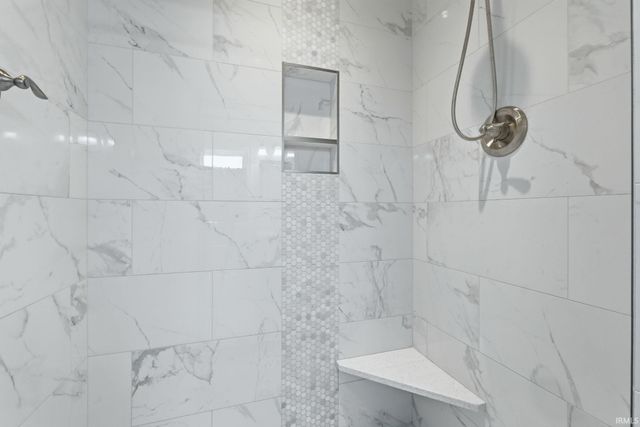 2336 Hamlet Court, Fort Wayne, IN 46818