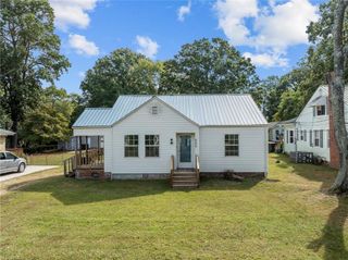 609 Peeler Street, Lexington, NC 27292