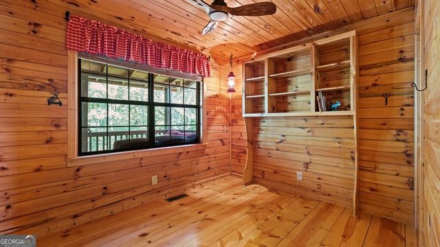 9 Candice Court N, Cherry Log, GA 30522
