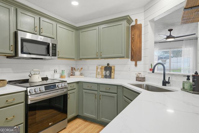 404 Eileen Circle, Canton, GA 30114