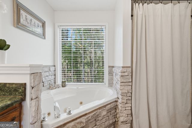 404 Eileen Circle, Canton, GA 30114