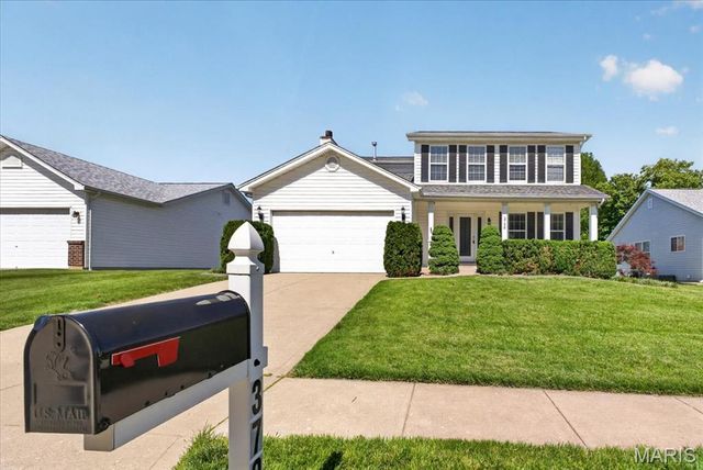3798 Cambridge Crossing Drive, St Charles, MO 63304