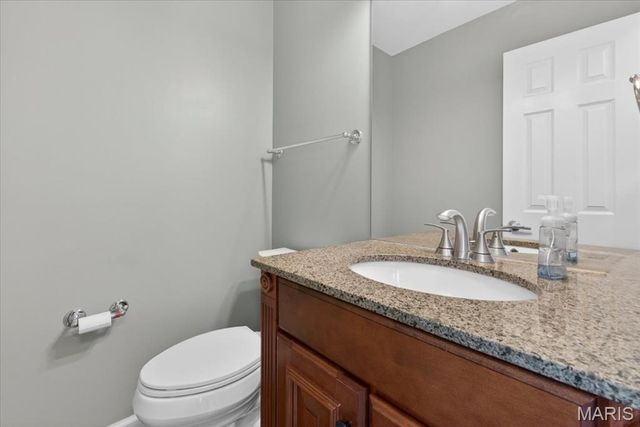 3798 Cambridge Crossing Drive, St Charles, MO 63304