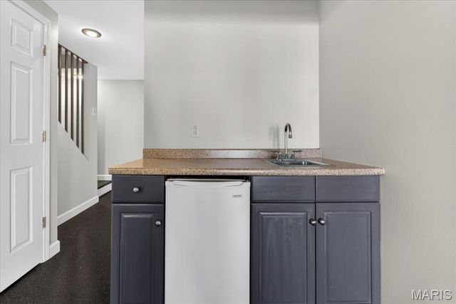 3798 Cambridge Crossing Drive, St Charles, MO 63304