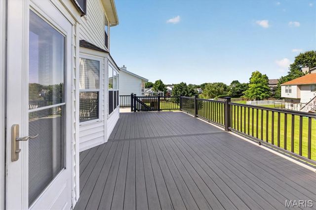 3798 Cambridge Crossing Drive, St Charles, MO 63304