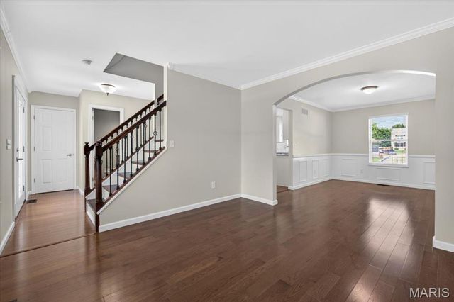 3798 Cambridge Crossing Drive, St Charles, MO 63304