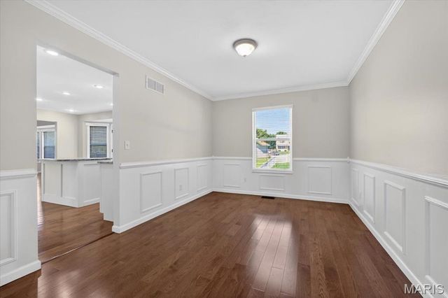 3798 Cambridge Crossing Drive, St Charles, MO 63304