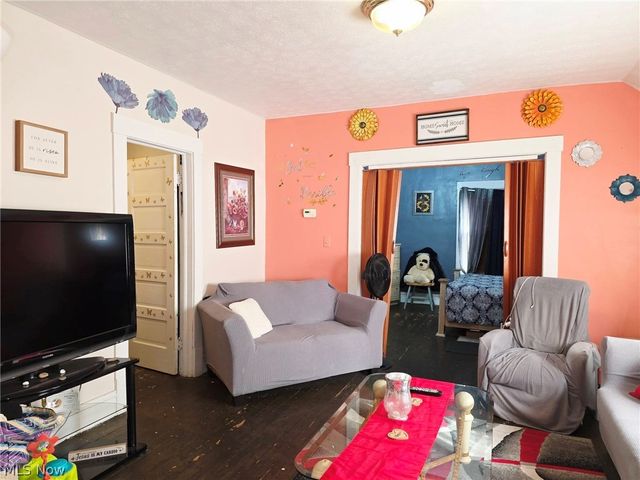 3464 W 62nd Street, Cleveland, OH 44102