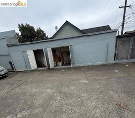 930 Pine, Oakland, CA 94607