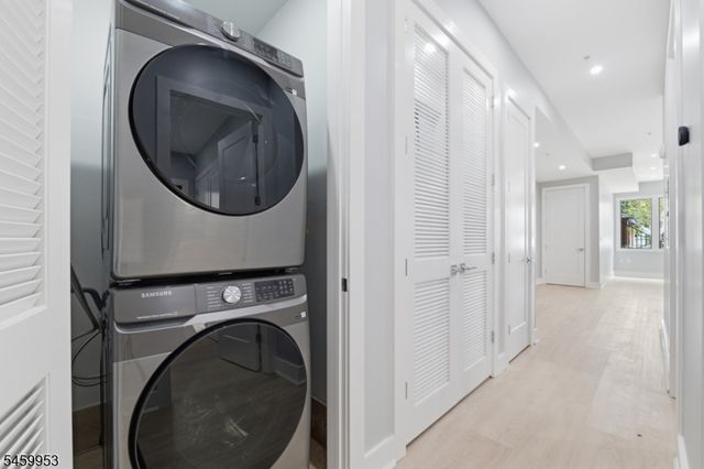 389 Virginia Ave 1, Jersey City, NJ 07304