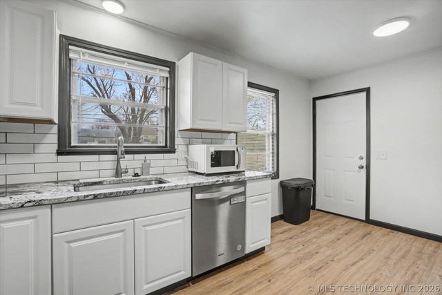 274 E 53rd Street N, Tulsa, OK 74126