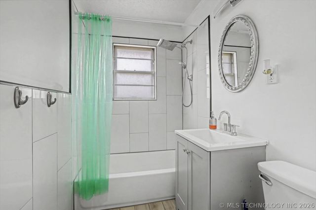 274 E 53rd Street N, Tulsa, OK 74126