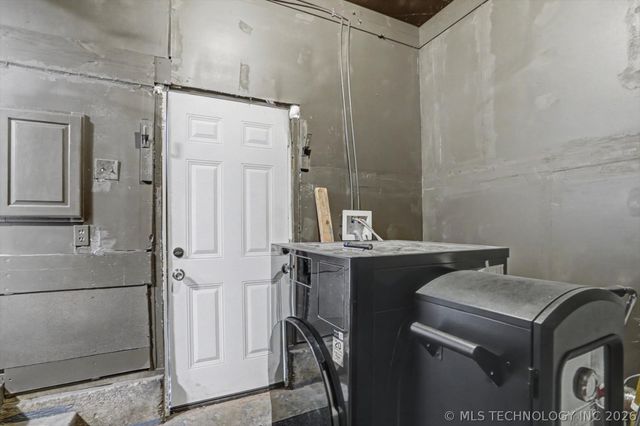 274 E 53rd Street N, Tulsa, OK 74126